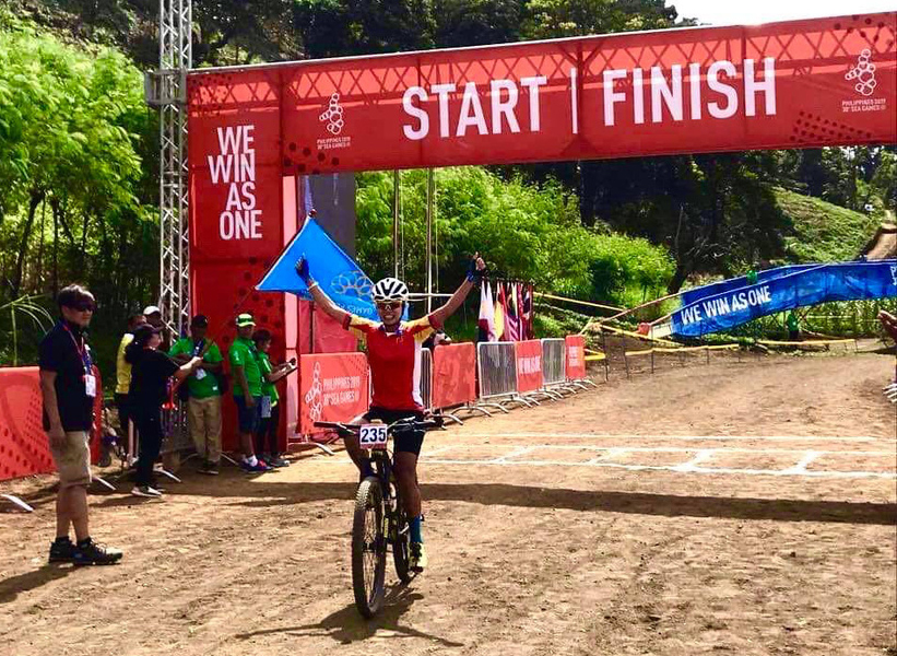 VĐV Đinh Thị Như Quỳnh giành tấm HCV đầu tiên cho Đoàn thể thao Việt Nam